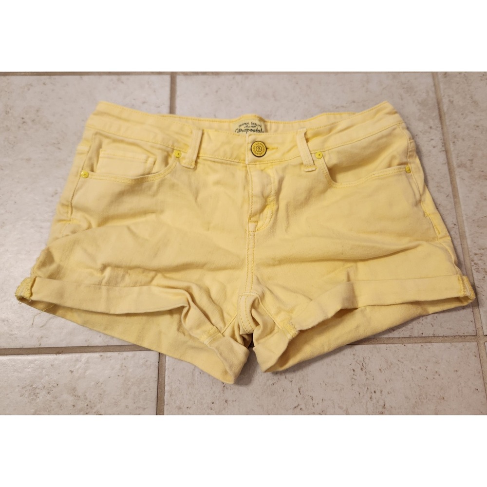 Aeropostale Womens Yellow Denim Cuffed Shorts Size 7/8 Cotton Blend Stretch